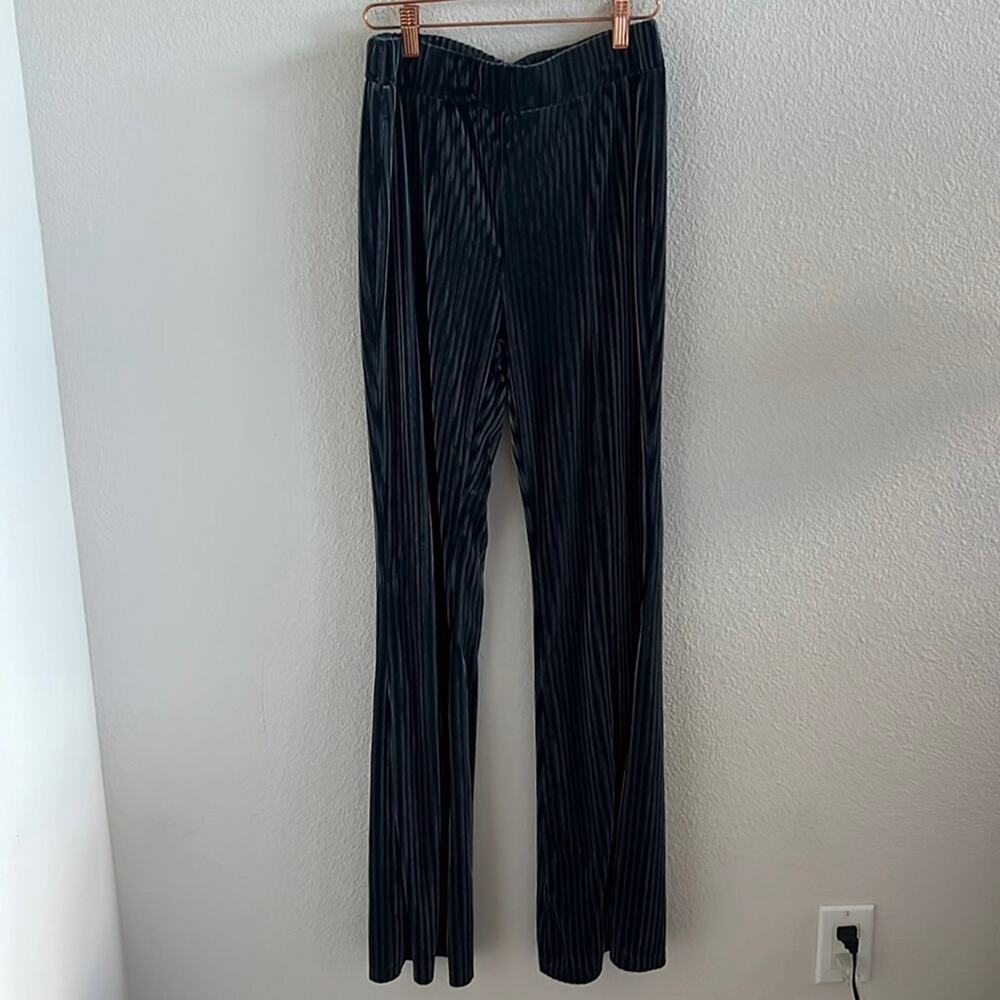 Elastic Waist Blue Ribbed Pull On Flare Pants Elastic Waist Medium (Shein)